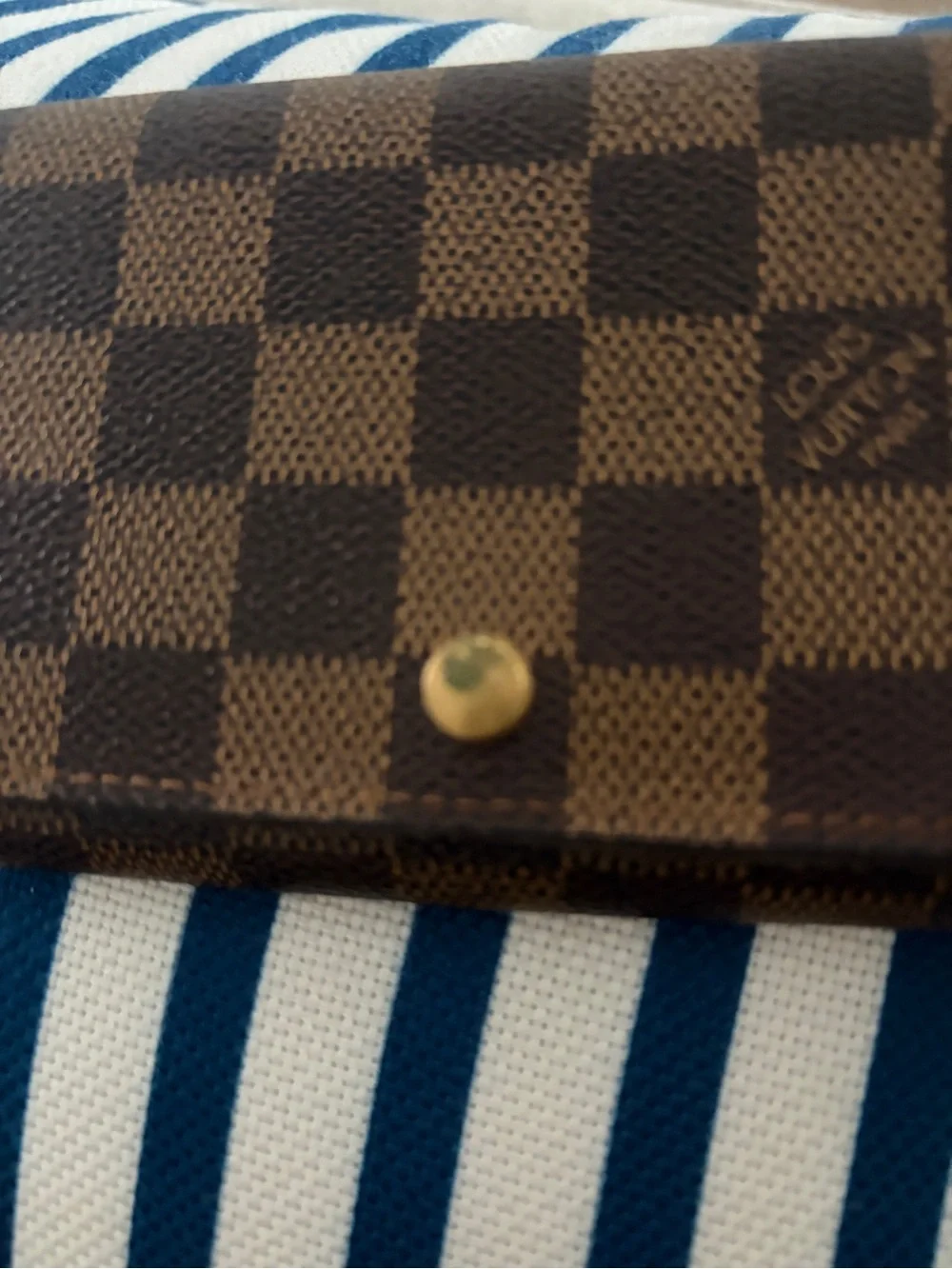 Louis Vuitton Brown Damier Medium Wallet with Gold Button - Picture 9 of 16